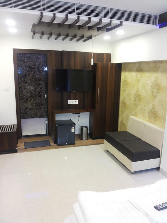 Hotel Sangat Plaza Bhopal Habitación foto